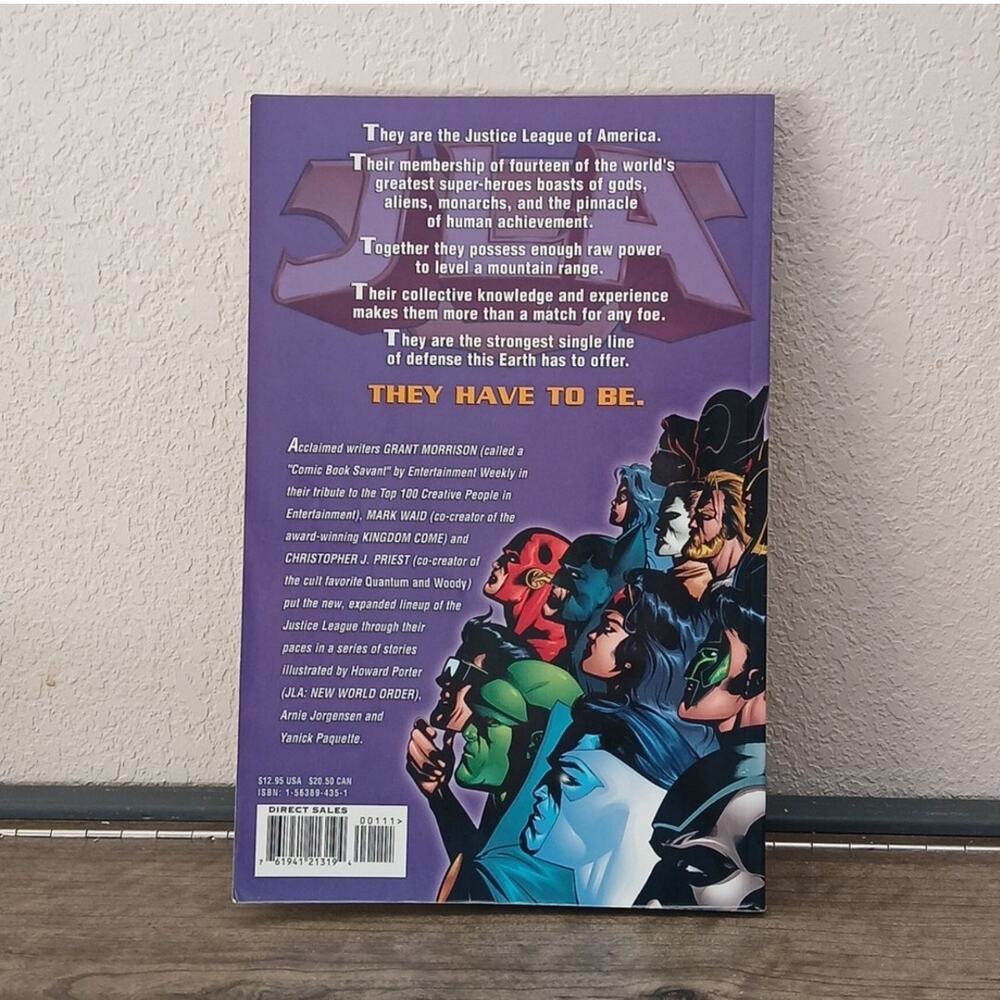 DC Comics JLA Strength in numbers graphic novel - Picture 3 of 4